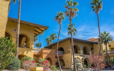 Hotel exterior at Hilton Phoenix Tapatio Cliffs Resort.