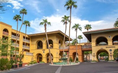 Parking available at Hilton Phoenix Tapatio Cliffs Resort.