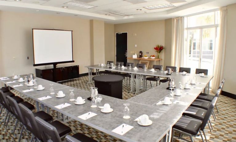 Meeting room at GALLERYone - A DoubleTree Suites By Hilton Hotel.