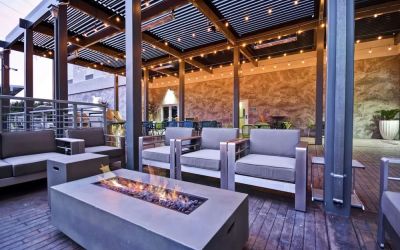 Outdoor seating at Home2 Suites By Hilton San Francisco Airport North.