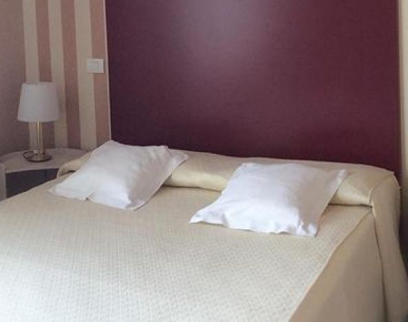 Hotel Colombia, Milan