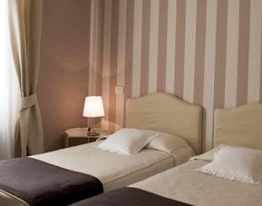 Hotel Colombia, Milan