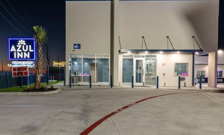 Motel exterior at Azul Inn, Houston.