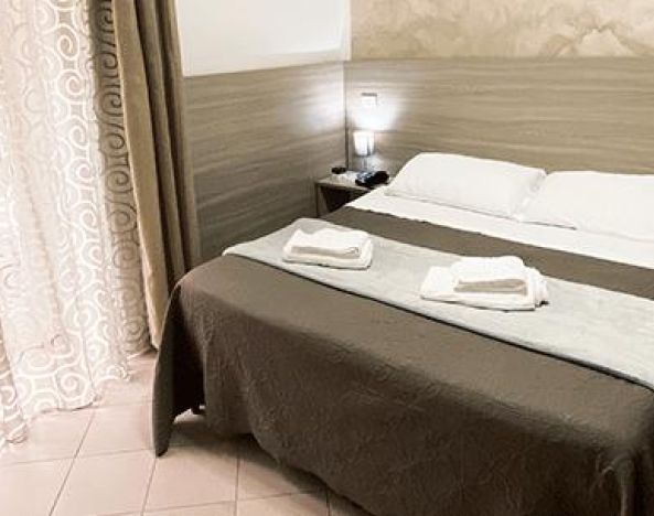 Hotel Colombo, Naples