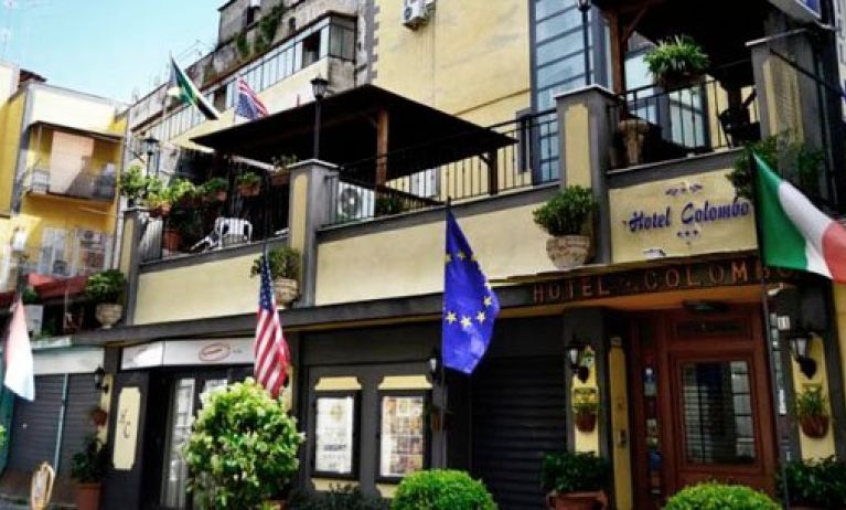 Hotel Colombo, Naples