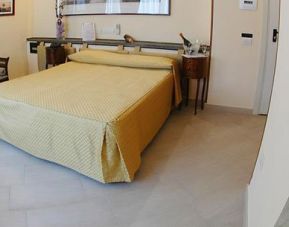 Hotel San Paolo, Naples