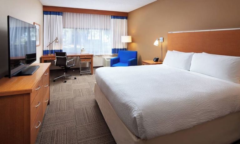 Day use room at Four Points By Sheraton San Diego.