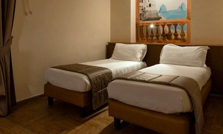 Grand Hotel Europa, Naples