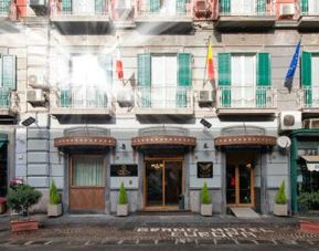 Grand Hotel Europa, Naples