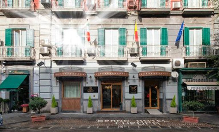 Grand Hotel Europa, Naples
