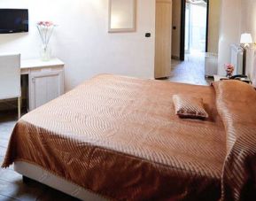 Hotel Barbato, Naples