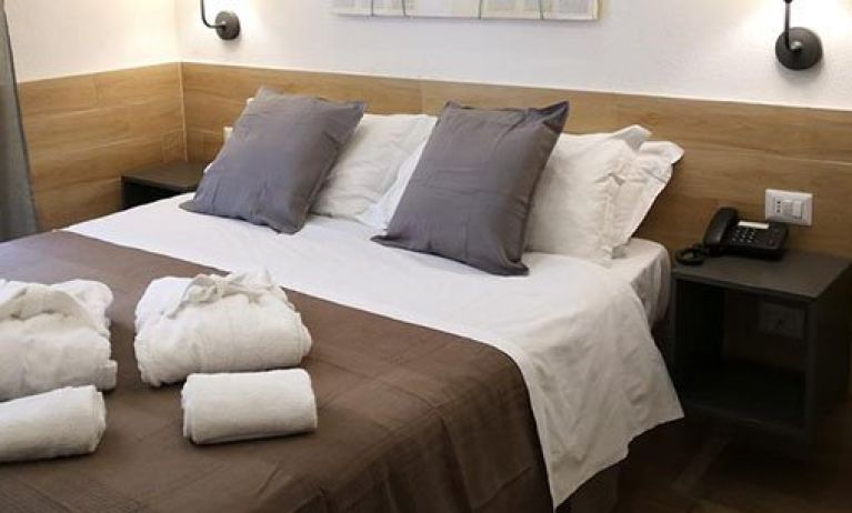 Hotel Ideal, Naples