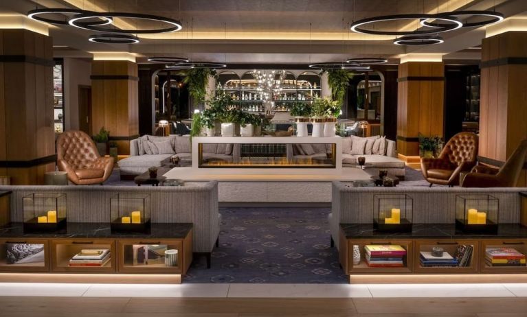 Lounge area at DoubleTree By Hilton Berlin Ku'damm.