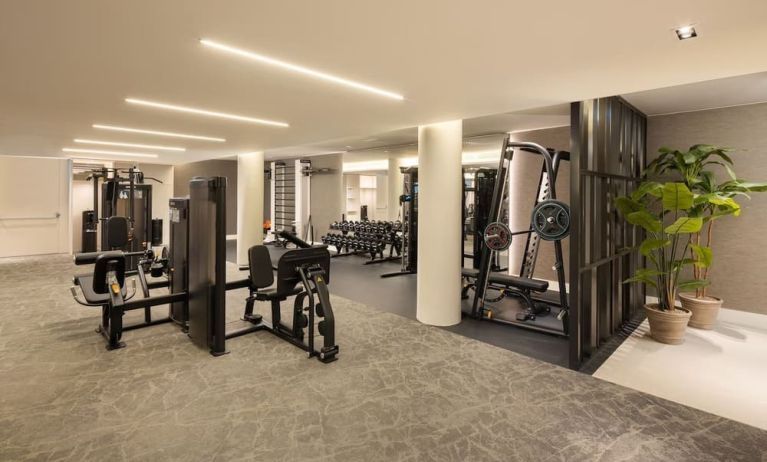 Fitness center at Hilton Heidelberg.