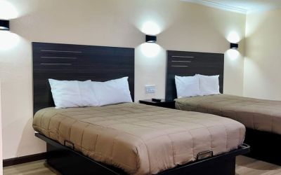 Day use room at Del Aire Inn.