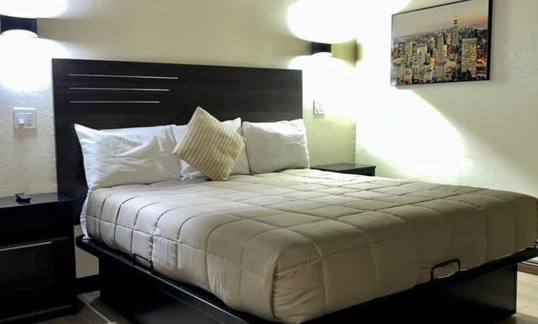 Day use room at Del Aire Inn.