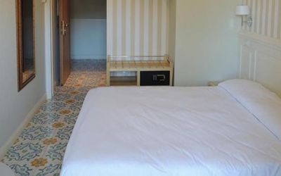 Hotel Zeus