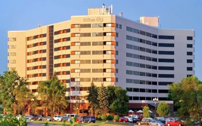 Parking available at Hilton Chicago/Oak Brook Suites.