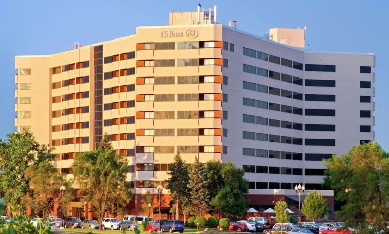 Parking available at Hilton Chicago/Oak Brook Suites.
