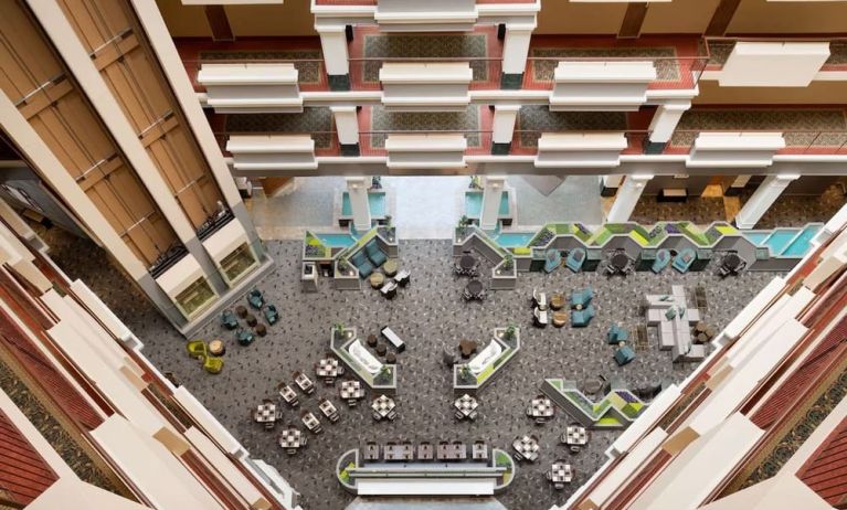 Lounge at Hilton Chicago/Oak Brook Suites.
