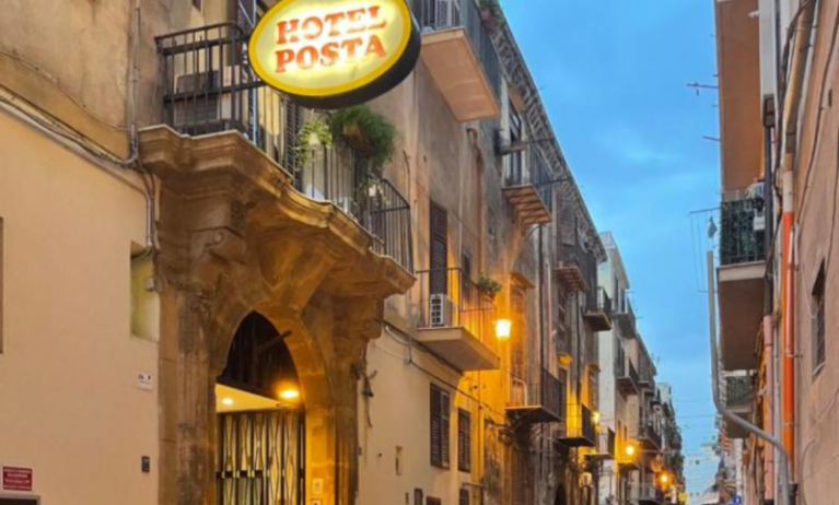 Hotel Posta, Palermo