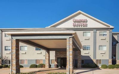 Hotel exterior at Comfort Suites Lewisville.