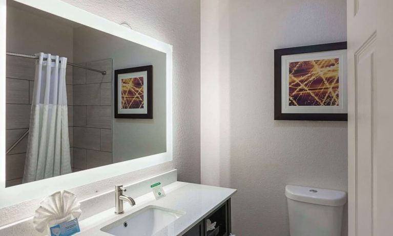 Day use room at Comfort Suites Lewisville.