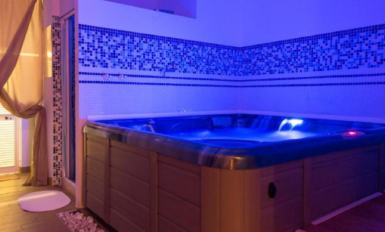 Hotel Mare Blu, Pineto