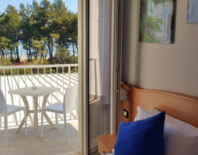 Hotel Mare Blu, Pineto