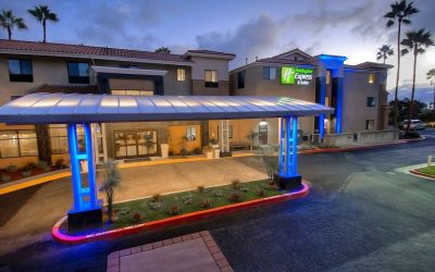 Hotel exterior at Holiday Inn Express Hotel & Suites Carlsbad Beach.