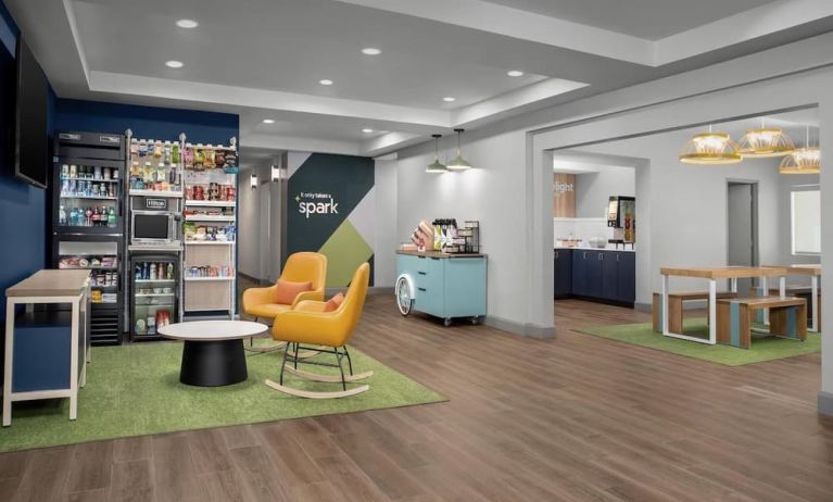 Lobby and lounge at Spark By Hilton Tucson Airport.