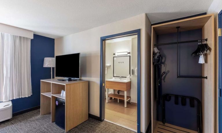 Day use room at Spark By Hilton Glendale Phoenix North.