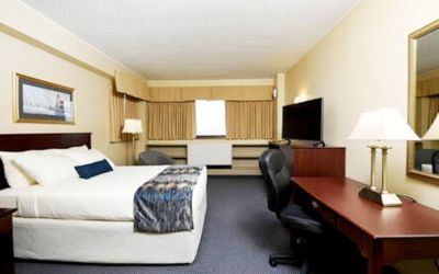 Day use room with TV at Maritime Conference Center.