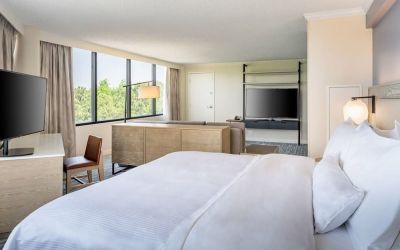 Guest room with living room at Westin Atlanta Airport Hotel.