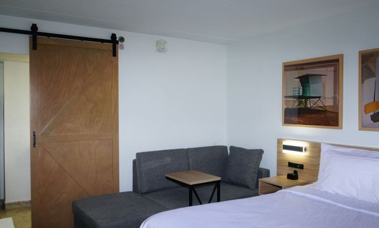 Day use room at Waterfront Inn PHL Airport.