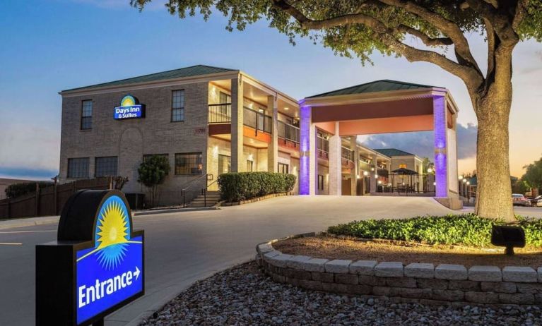 Hotel exterior at Days Inn By Wyndham San Antonio Near Fiesta Park.