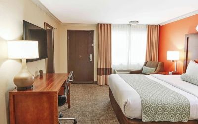 Day use room at The Hills Inn Eagle Rock.