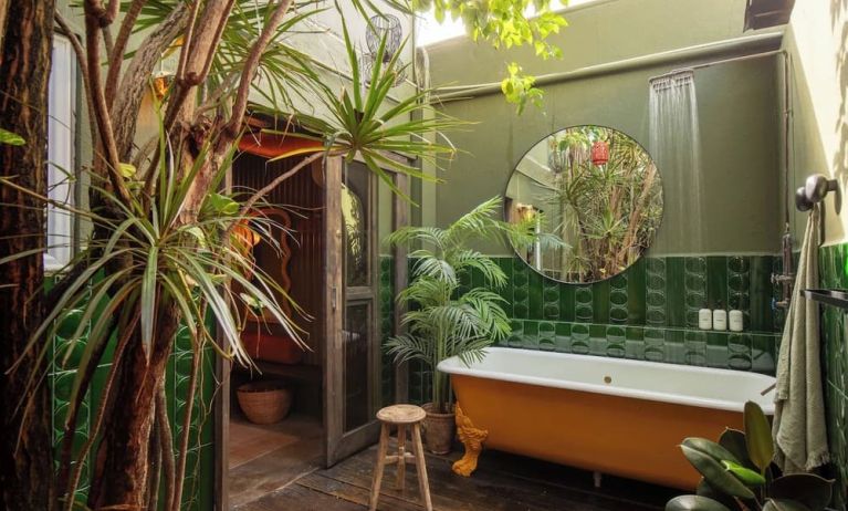 Beautiful guest bathroom at DREAMCATCHER By DW.