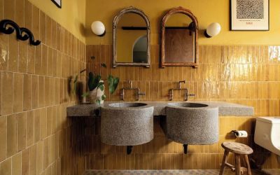Beautiful guest bathroom at DREAMCATCHER By DW.