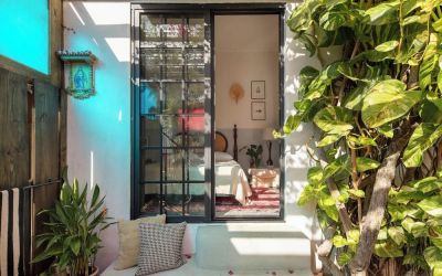 Outdoor terrace and garden at DREAMCATCHER By DW.