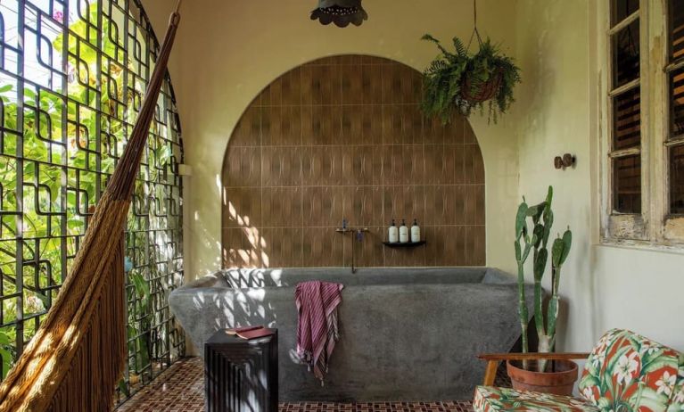 Beautiful guest bathroom at DREAMCATCHER By DW.