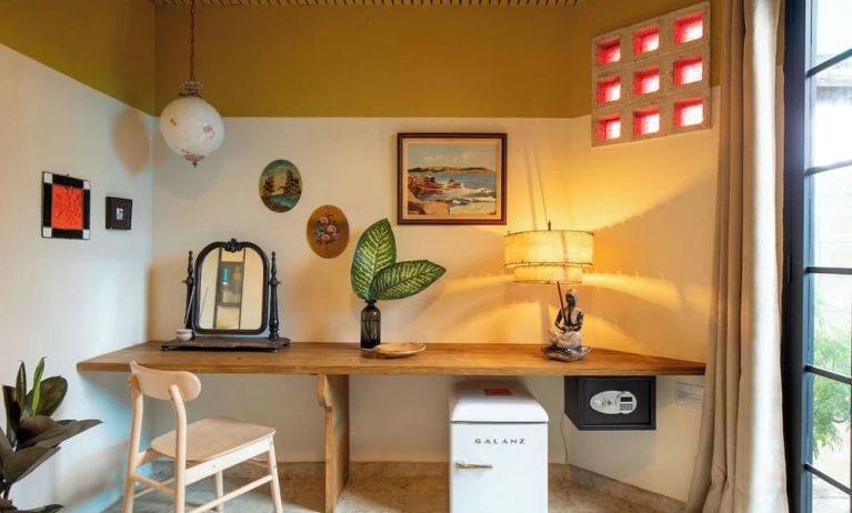 Work space at DREAMCATCHER By DW.