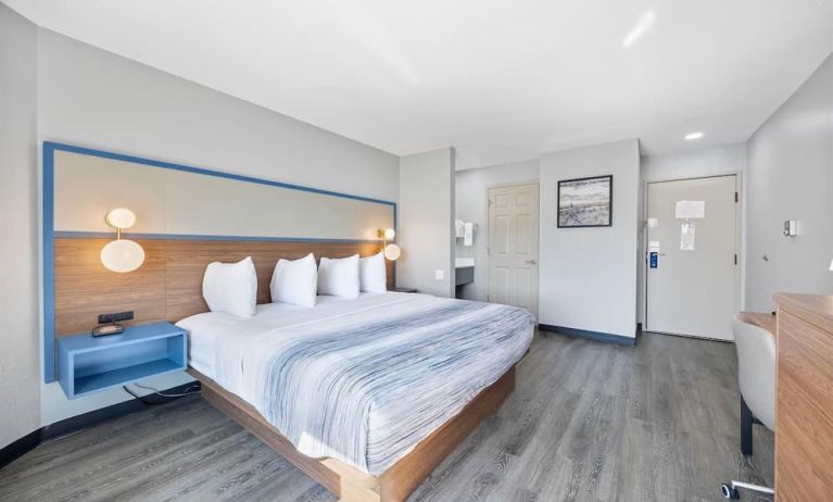 Day use room at AmericInn By Wyndham Urbana.