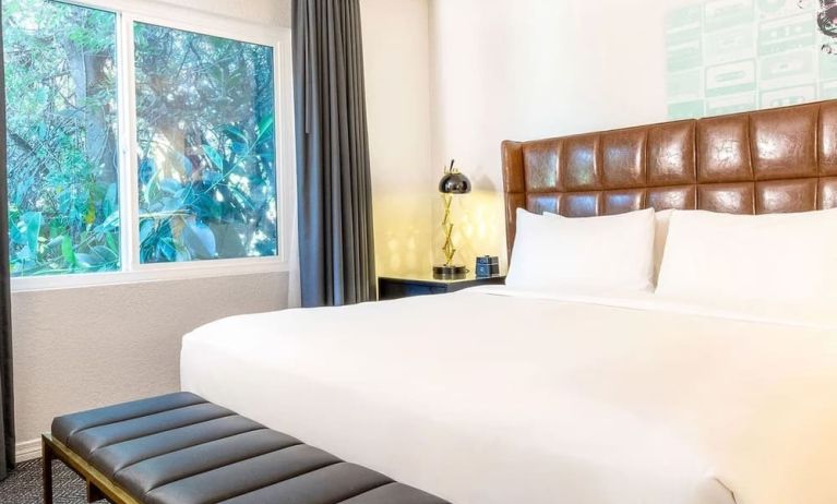 Day use room at Montrose At Beverly Hills.