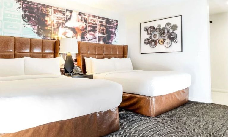Day use twin room at Montrose At Beverly Hills.