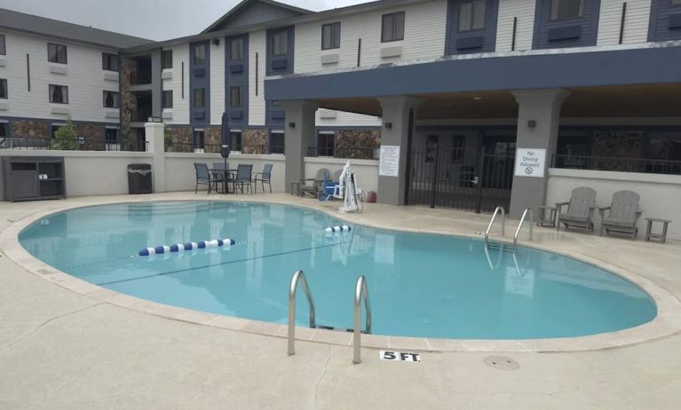 Outdoor pool at Clarion Pointe.