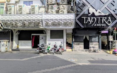 Hotel entrance at Walking Street Guest House.
