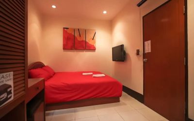 Day use room at Walking Street Guest House.