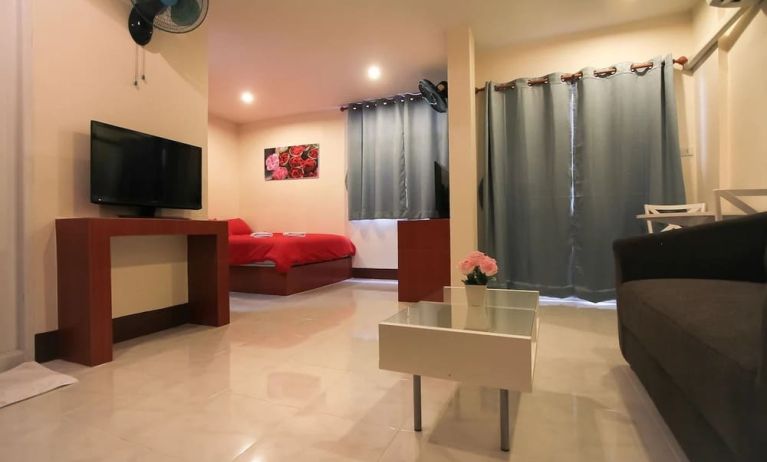 Day use room at Walking Street Guest House.