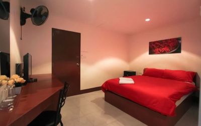 Day use room at Walking Street Guest House.
